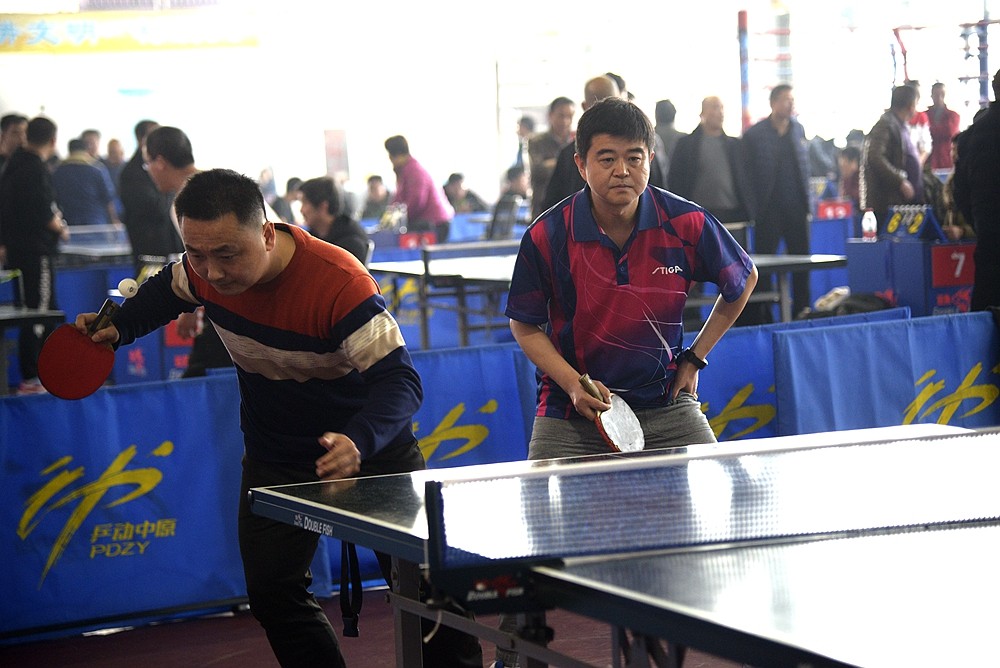 酒店业和餐 酒店业和餐